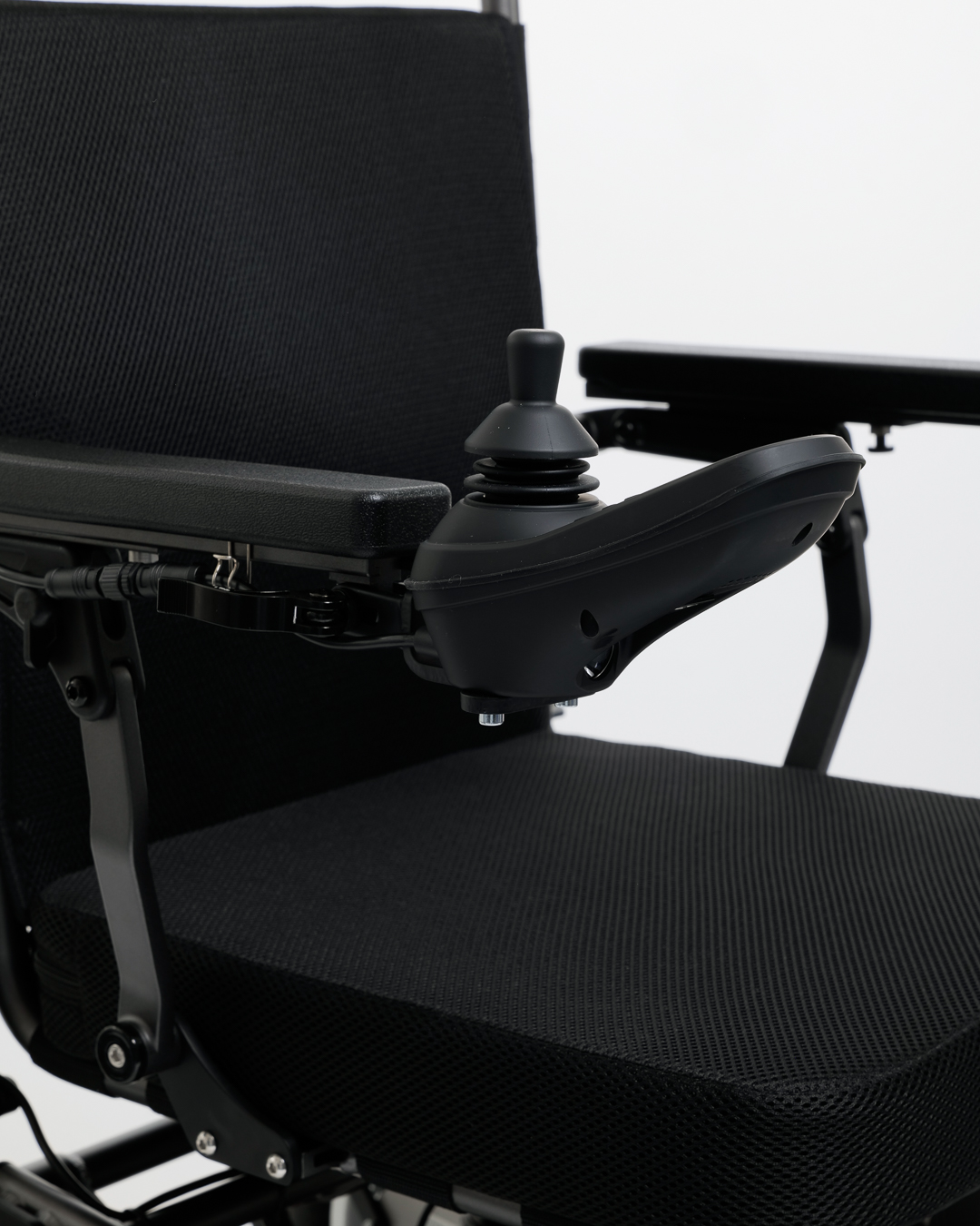 Joystick montert på armlene på Eloflex R