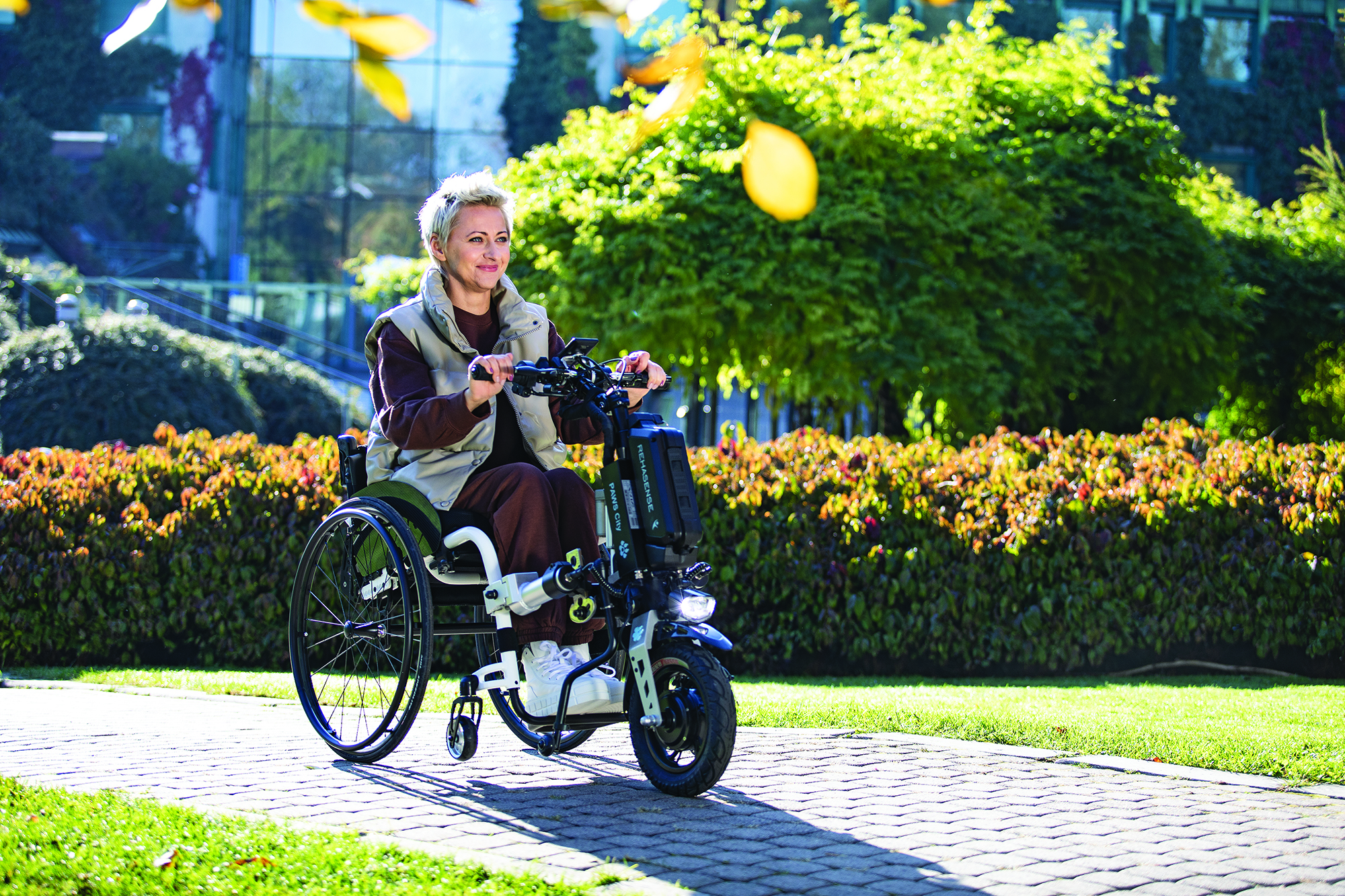 PAWS_City_Rehasense_handbike-wheelchair-power-add-on_7