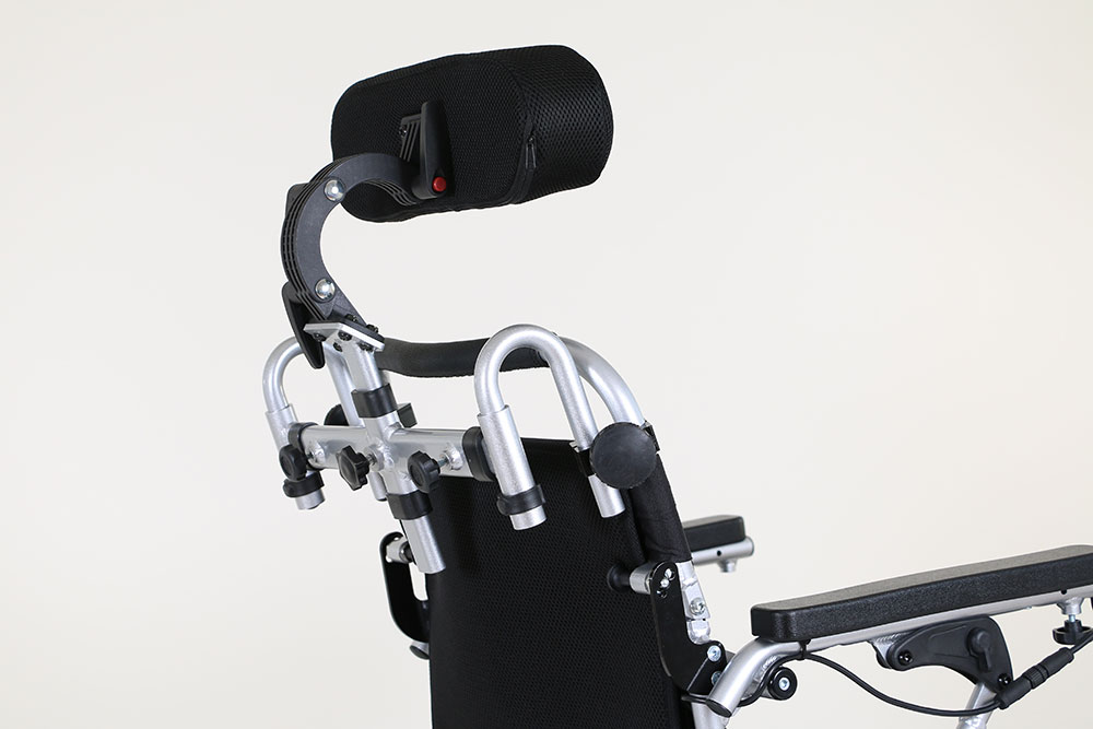 Justerbar nakkestøtte